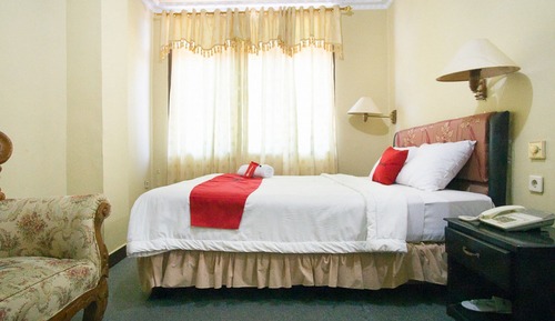 Habitación Premium (RedDoorz)