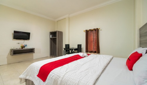 Habitación Premium (RedDoorz)
