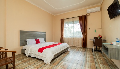 Habitación familiar (RedDoorz)