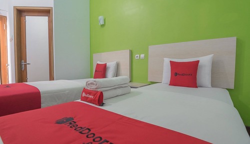 Habitación con 2 camas individuales (RedDoorz)
