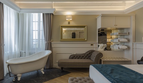 Premium Junior Suite
