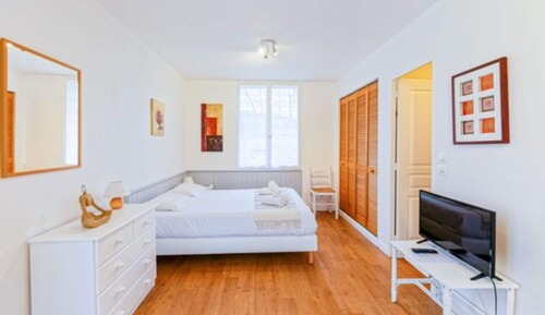 Estudio Confort, 1 cama doble, vistas al jardín (Noisette Cerise Violette)