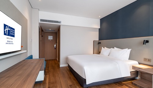 Habitación estándar, 1 cama de matrimonio grande, vistas a la montaña