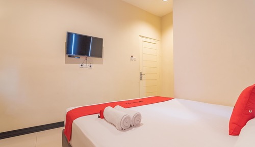 Habitación doble (RedDoorz)