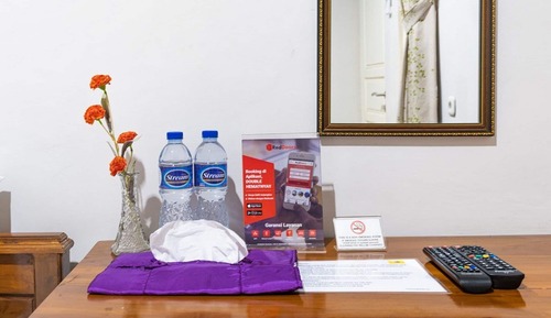 Habitación doble (RedDoorz)
