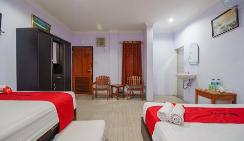 Habitación familiar (RedDoorz)