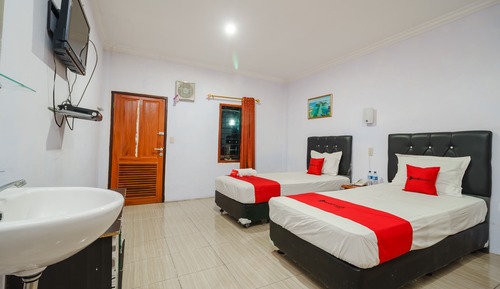 Habitación con 2 camas individuales (RedDoorz)