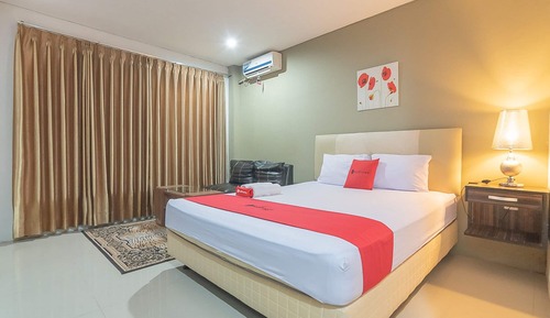 Habitación Premium (RedDoorz)