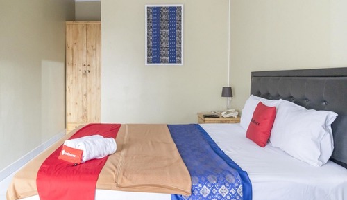 Habitación Premium (RedDoorz)