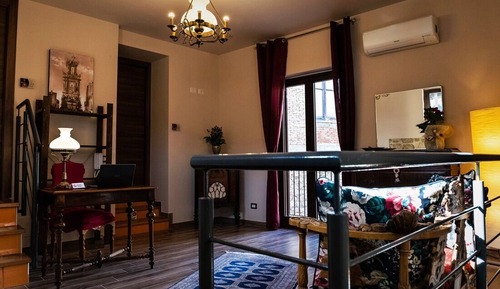 Habitación con 1 cama doble o 2 individuales, balcón