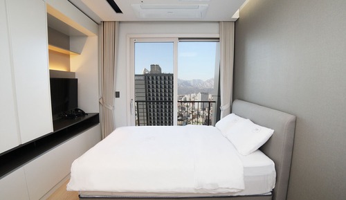 Habitación estándar doble, 1 cama de matrimonio, vistas a la montaña