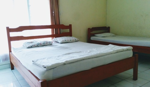 Habitación triple económica (with AC)