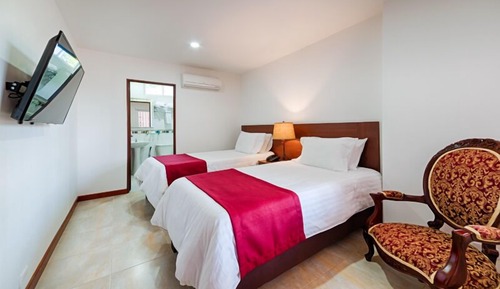 Habitación con 2 camas individuales