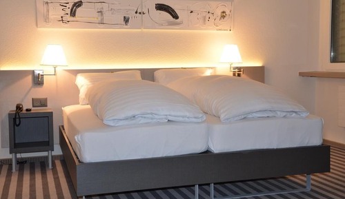 Habitación estándar con 1 cama doble o 2 individuales