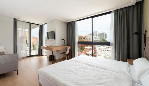 Habitación doble, balcón (Selection)