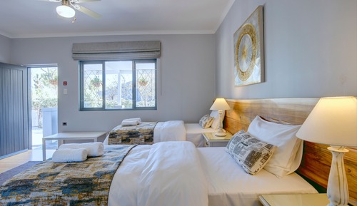 Habitación de lujo con 1 cama doble o 2 individuales