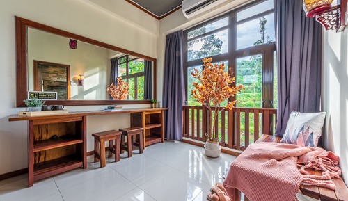 Villa familiar (Downhill)