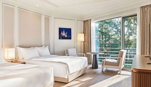 Luxury Suite Garden View Twin