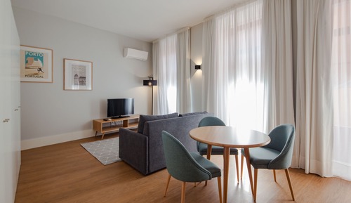 Apartamento de diseño, 1 cama de matrimonio con sofá cama, no fumadores, balcón