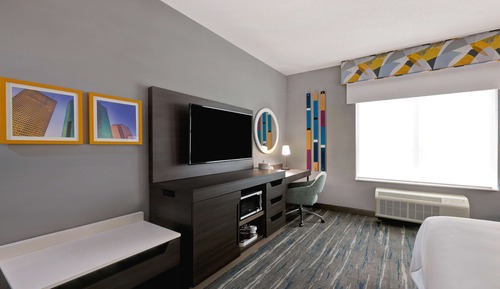 Habitación, 1 cama de matrimonio grande, frigorífico y microondas