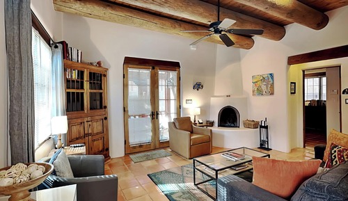 Casa (2 Bedrooms)