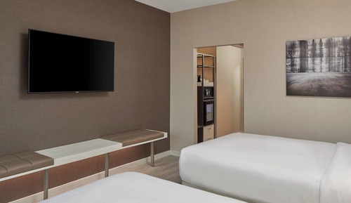 Habitación estándar, 2 camas de matrimonio (Hearing Accessible)