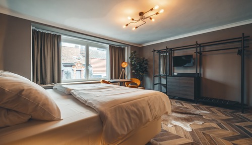 Large Double Room