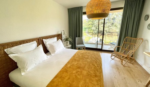 Habitación, vistas al parque