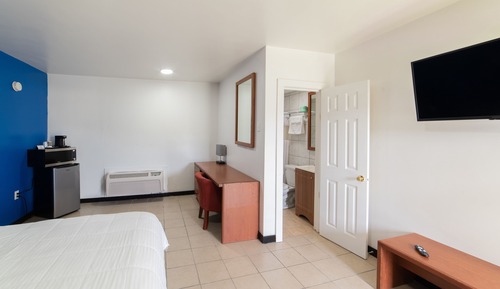Habitación estándar, 1 cama de matrimonio grande, no fumadores, frigorífico y microondas