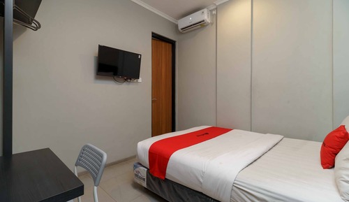 Habitación doble (Reddoorz)