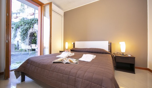 Family Apartment, 1 Bedroom (Fontana Del Lago Apt. 1)