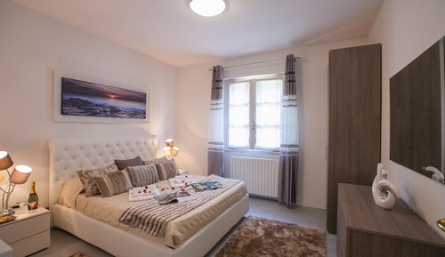 Villa familiar, 4 habitaciones, 2 baños, junto a la montaña (Villa Lakecomo - Ritrovo)