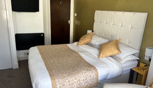 Habitación estándar doble, baño privado, vistas al puerto