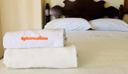 Habitación estándar doble (cruzando la calle)