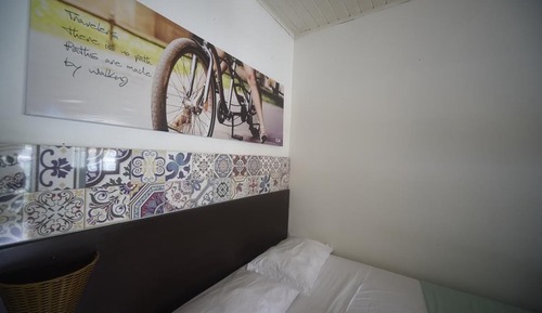 Habitación superior con 1 cama doble o 2 individuales, vistas al mar, frente a la playa