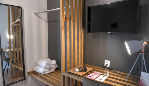 Habitación Confort con 1 cama doble o 2 individuales