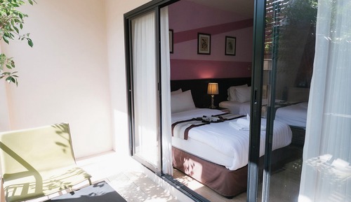 Deluxe Suite Twin or Double