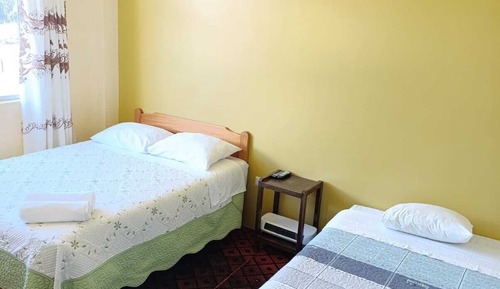 Twin Room, 2 Twin Beds, Private Bathroom