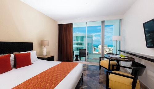 Habitación estándar, 1 cama de matrimonio grande, vistas a la ciudad