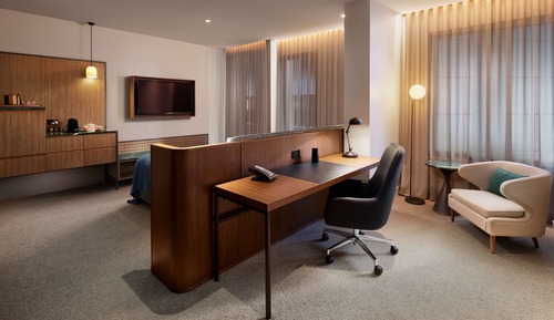 Habitación Club, 1 cama de matrimonio grande, acceso al Business Lounge (Executive Club King)