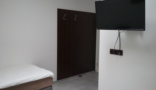 Dormitorio compartido económico
