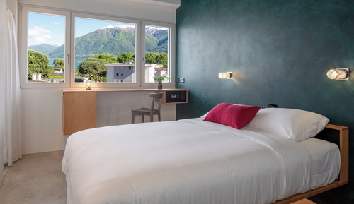 Habitación con 1 cama doble o 2 individuales, vistas al lago