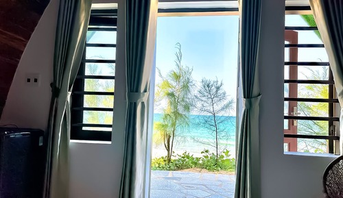 Bungalow (Beachfront (3 guests))