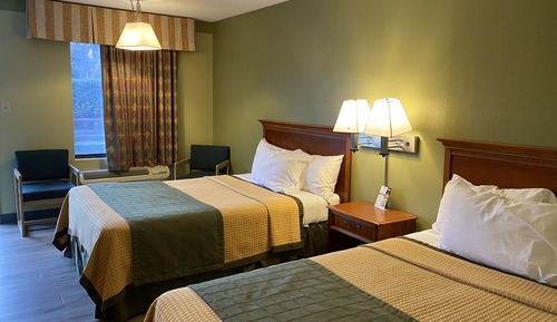 Double Queen Beds, Smoking