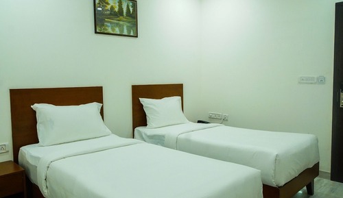 Habitación estándar con 1 cama doble o 2 individuales