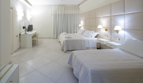 Habitación familiar, vistas al mar