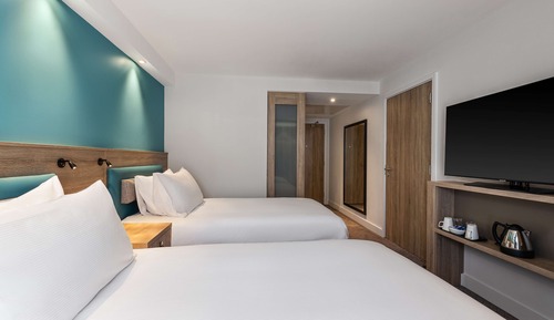 Habitación familiar, 1 cama de matrimonio grande, habitaciones comunicadas