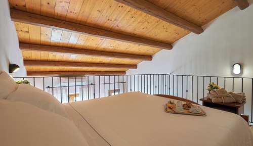 Suite clásica, terraza, junto a la piscina