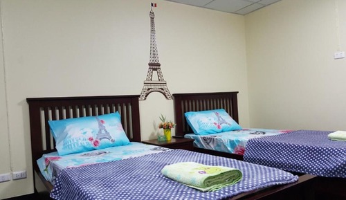 Habitación con 2 camas individuales