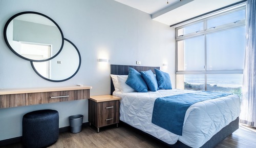 6 Sleeper Upgraded Flat with Balcony (26)